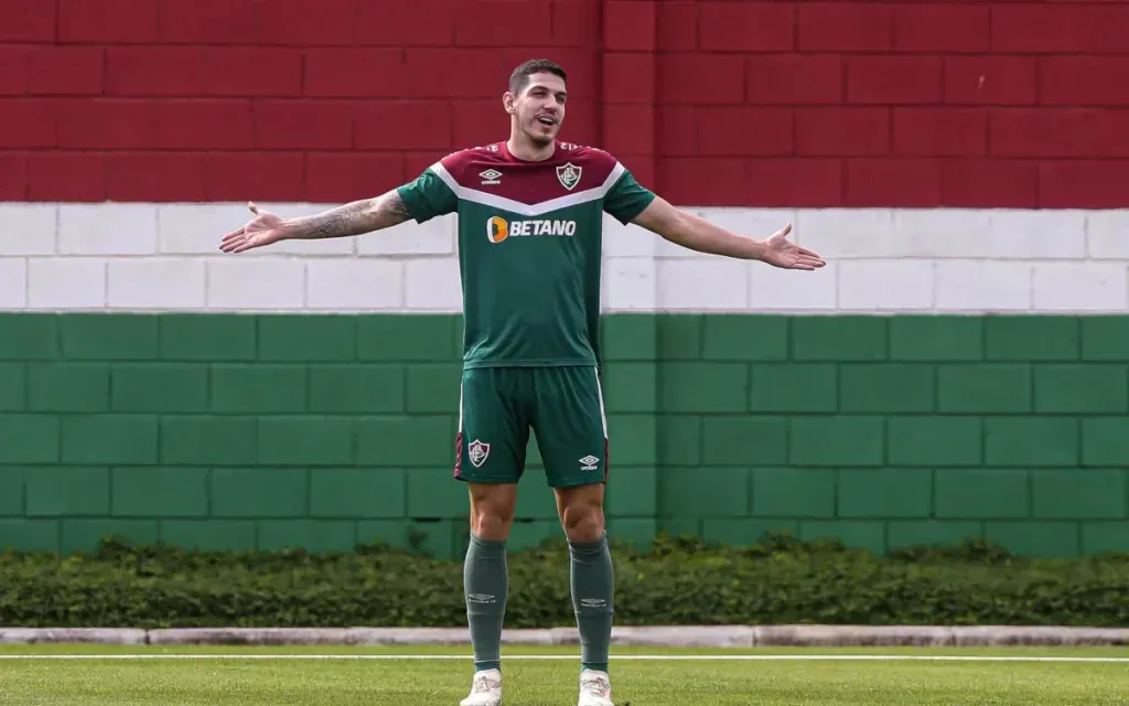 Zagueiro Nino durante treino do Fluminense – Foto: Marcelo Gonçalves / Fluminense