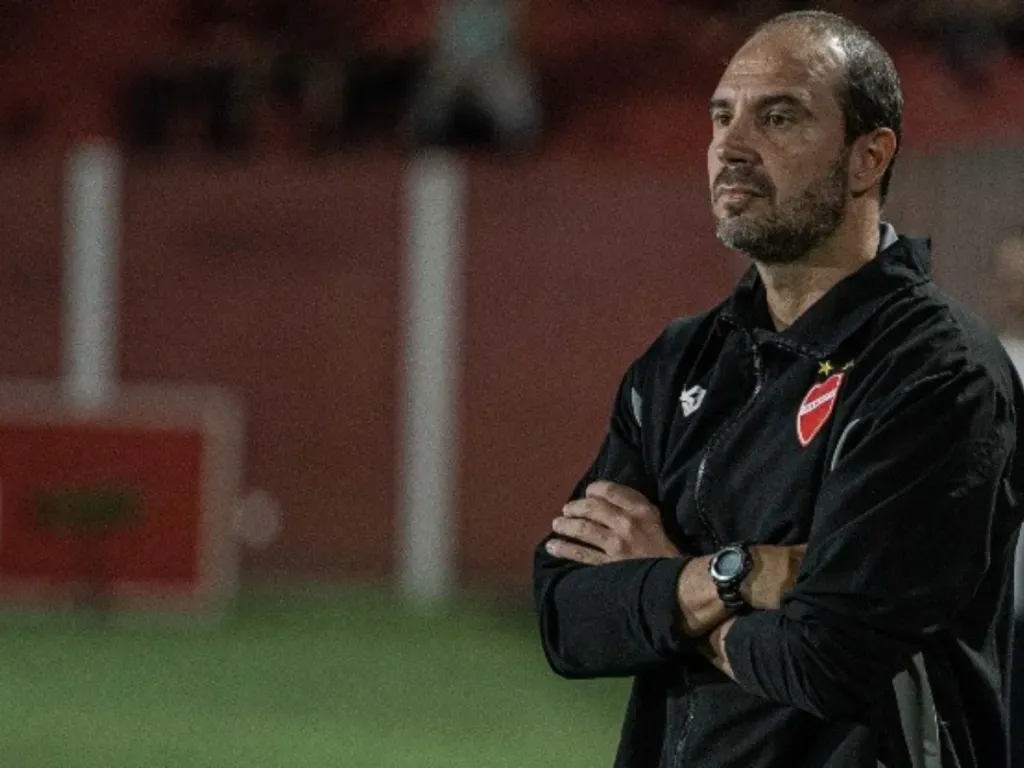 Foto: Heber Gomes/AGIF – Allan Aal quando era treinador do Vila Nova