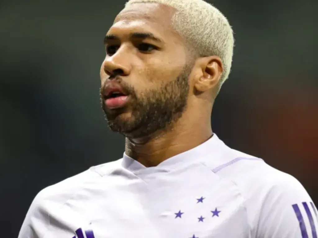 Foto: Gilson Junio/AGIF – Wesley em jogo pelo Cruzeiro