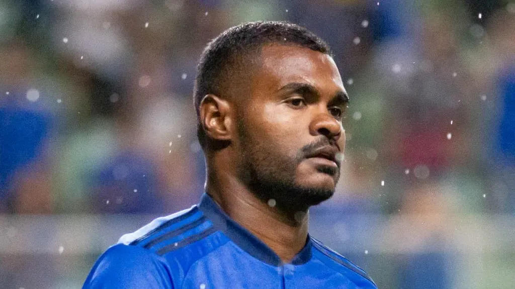 Foto: Fernando Moreno/AGIF – Torcida pediu saída de Nikão e Vital