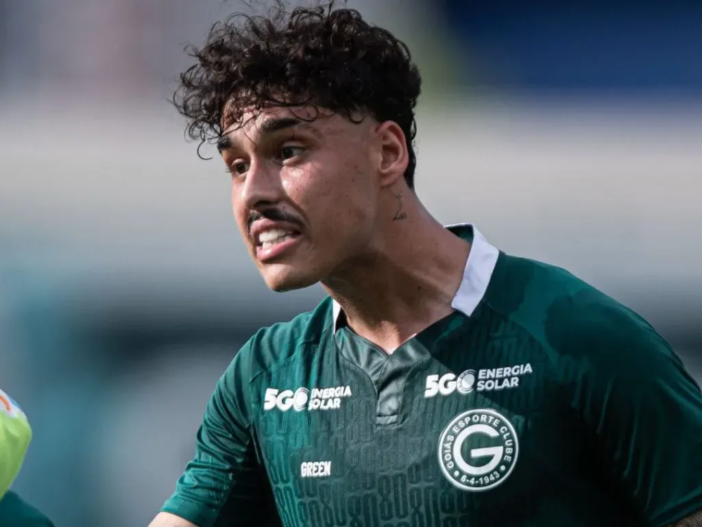 Lucas Halter jogador do Goiás durante partida Foto: Heber Gomes/AGIF