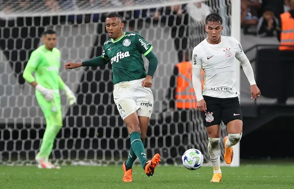 Michel atuando contra o Corinthians – Foto: Fábio Menotti/Ag.Palmeiras
