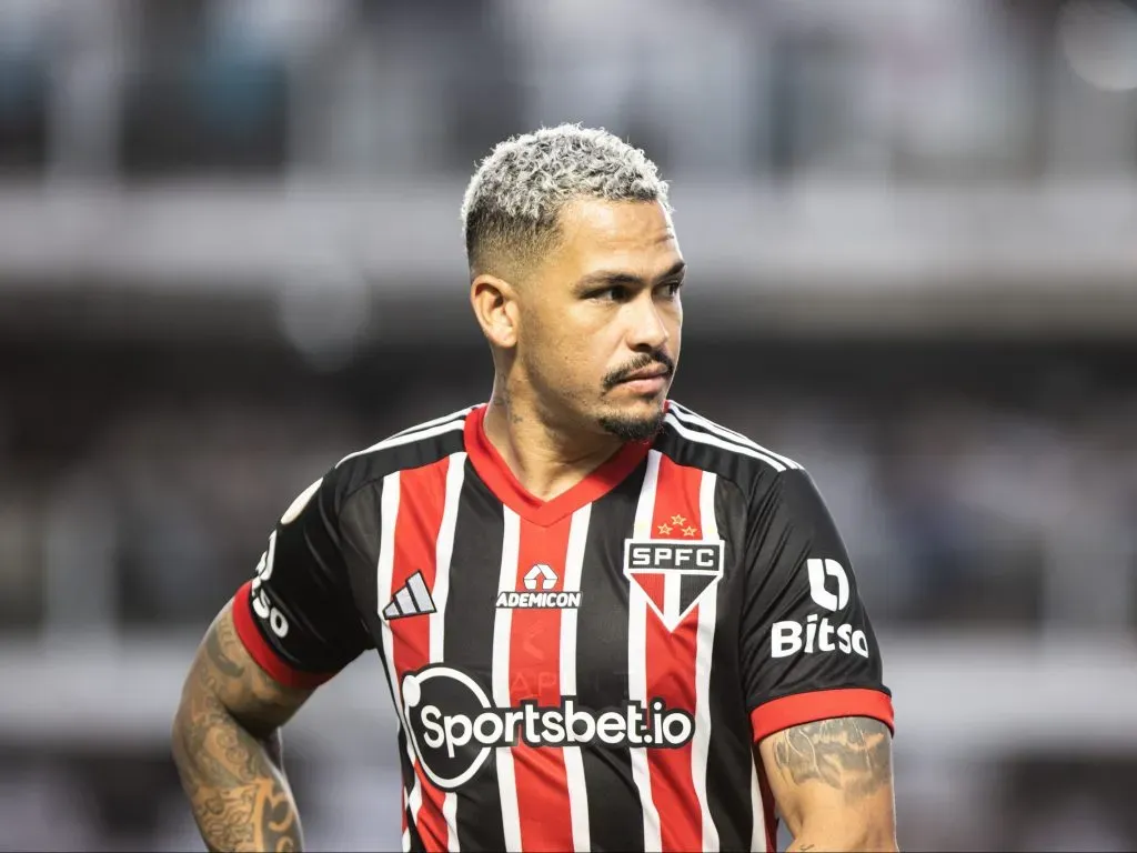 Luciano jogador do São Paulo