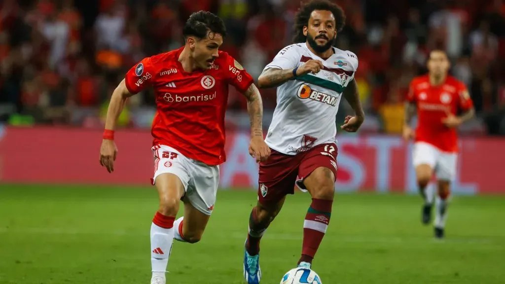 Foto: Luiz Erbes/AGIF - Maurício em disputa com Marcelo