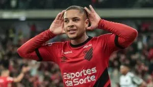 Foto: Robson Mafra/AGIF