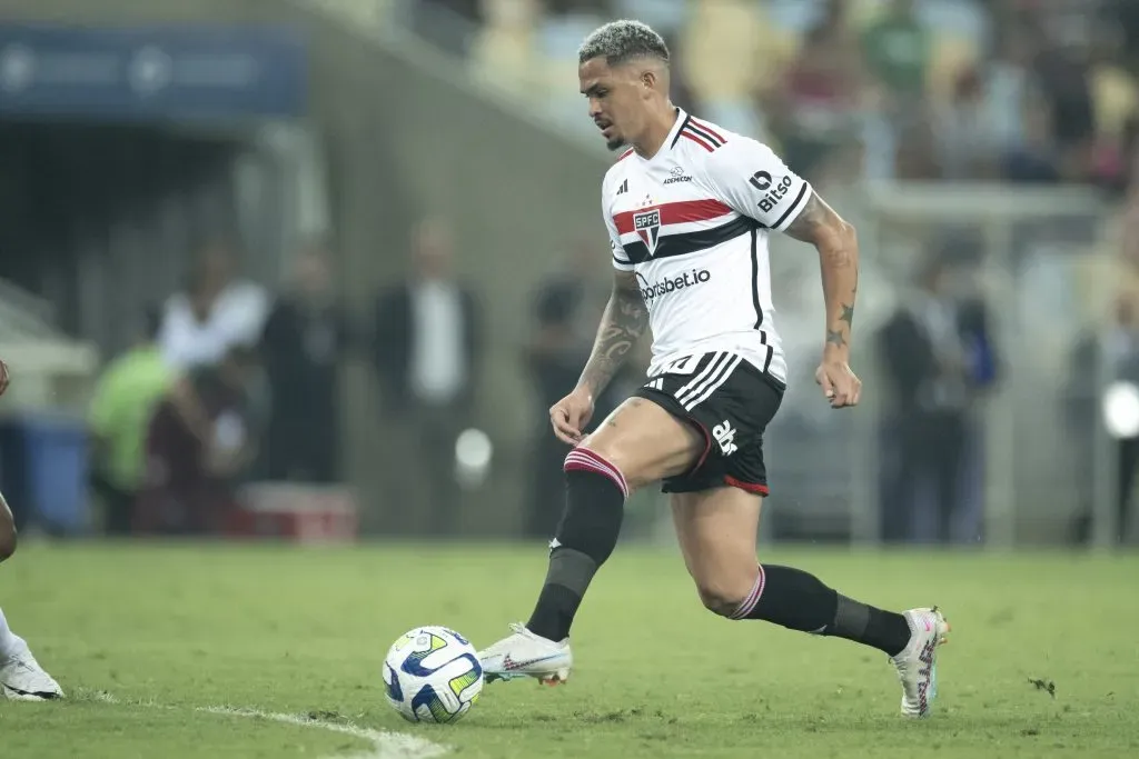 Luciano jogador do Sao Paulo durante partida contra o Fluminense no estadio Maracana pelo campeonato Brasileiro A 2023. Foto: Jorge Rodrigues/AGIF