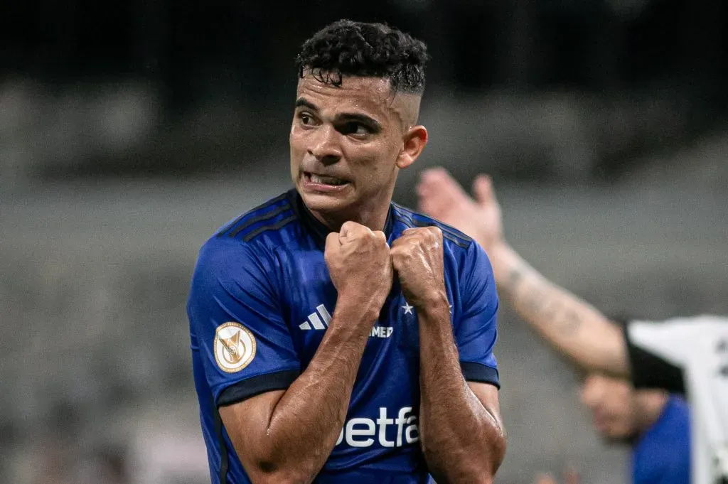 Bruno Rodrigues é o artilheiro do Cruzeiro na atual temporada e interessa ao Grêmio – Foto: Fernando Moreno/AGIF