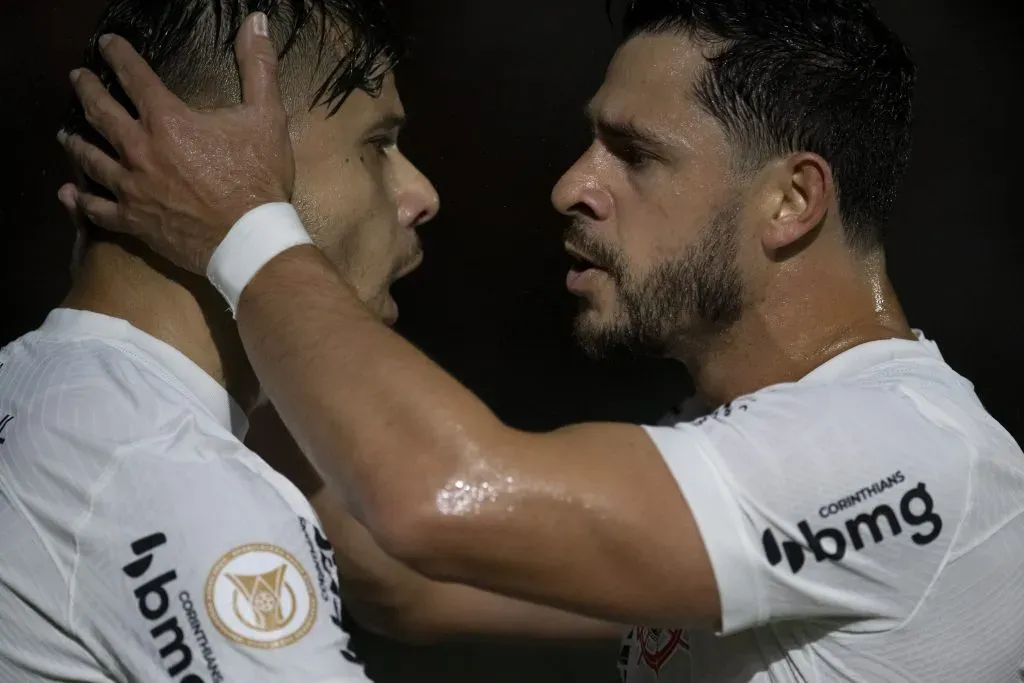Corinthians conquistou ponto importante em São Januário. Foto: Jorge Rodrigues/AGIF