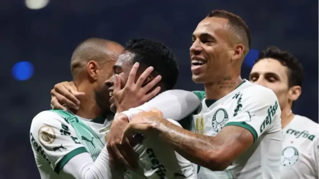 Foto: Cesar Greco/Palmeiras – Jogadores do Palmeiras comemoram gol contra o Cruzeiro