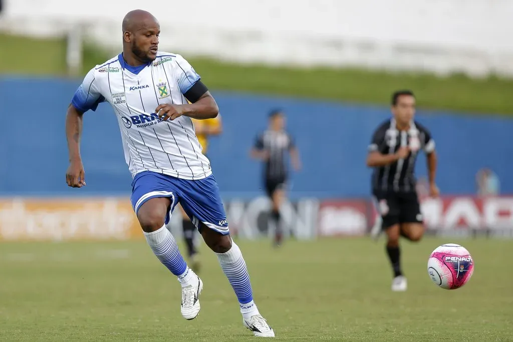 Domingos foi criado pelo Santos – Foto: Daniel Vorley/AGIF.