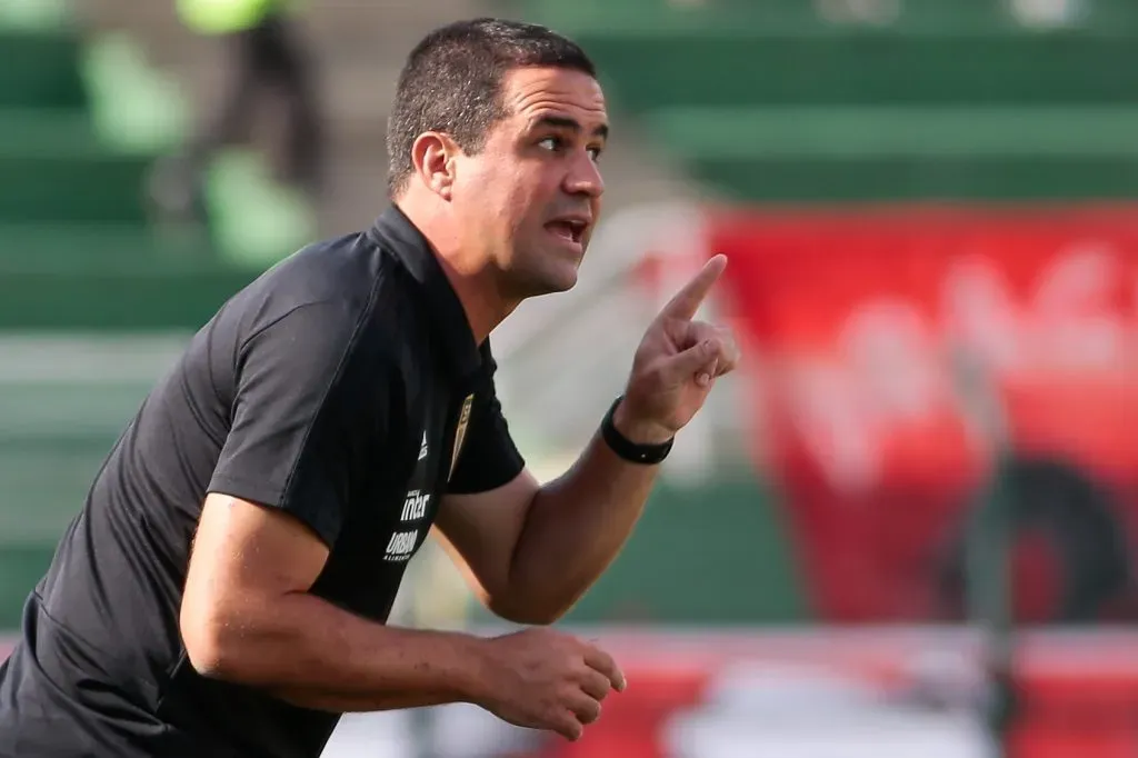 André Jardine, técnico do América do México. Ele afirmou que Gabriel Menino não sai da pauta da equipe mexicana – Foto: Marcello Zambrana/AGIF
