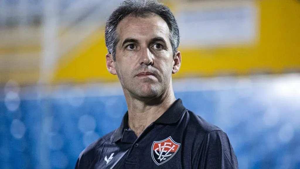 Foto: Lucas Emanuel/AGIF – Leo Conde é alvo do Santos