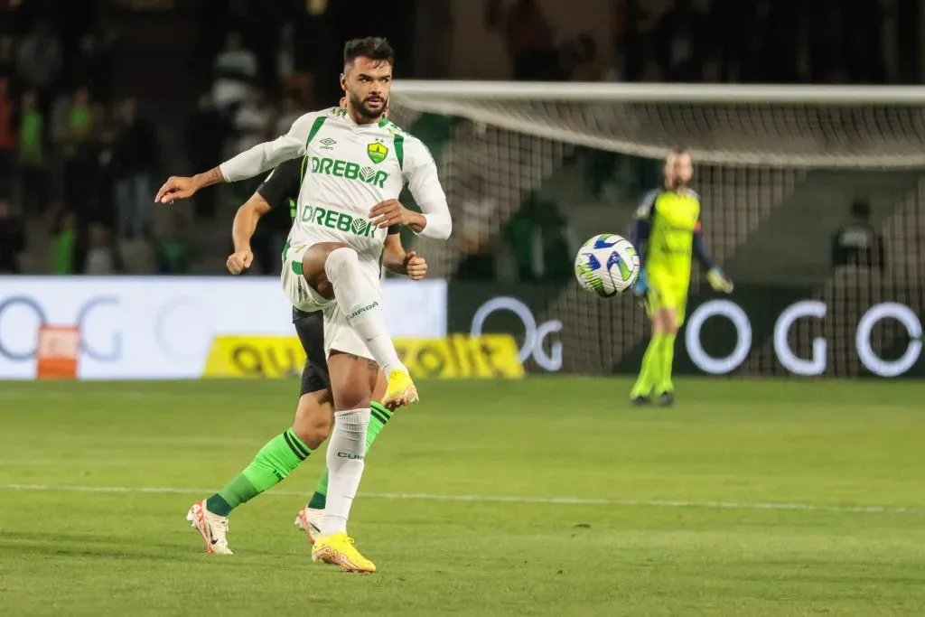 Raniele pelo Cuiabá.E Foto: Robson Mafra/AGIF