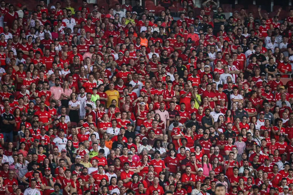 Torcida do Internacional – Foto: Maxi Franzoi/AGIF