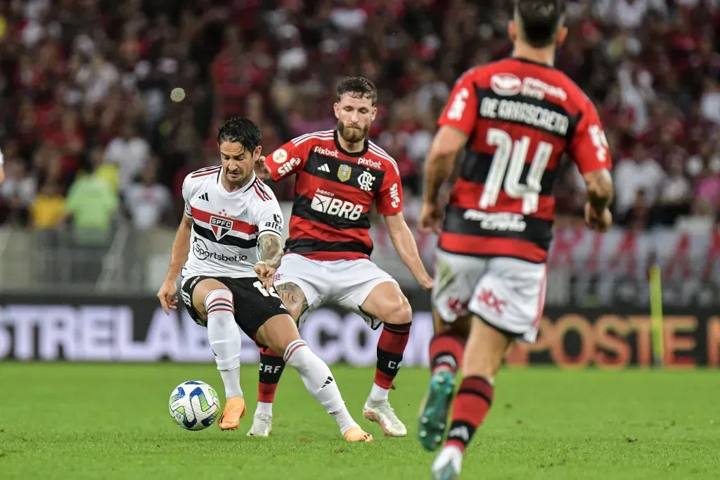 Alexandre Pato atuando pelo São Paulo no Campeonato Brasileiro 2023. Foto: Thiago Ribeiro/AGIF