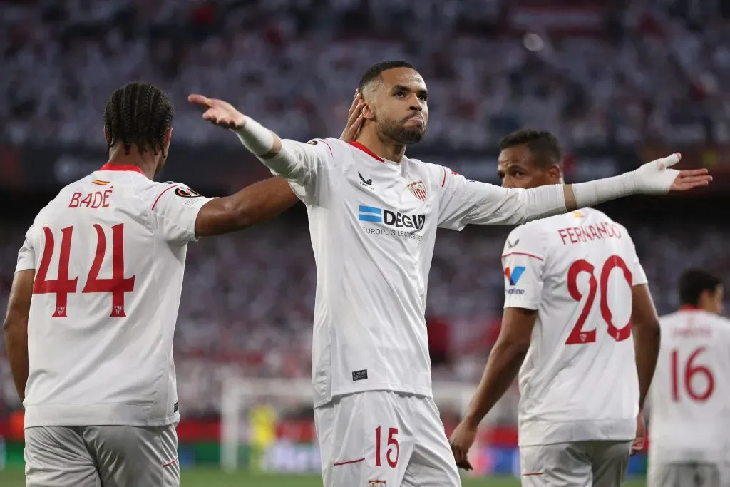 Fernando, do Sevilla, deve reforçar o Vasco em 2024, informou setorista espanhol – Foto: Gonzalo Arroyo Moreno/Getty Images