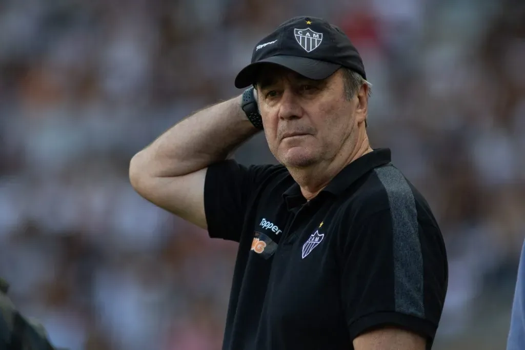 Antes de Felipão, Levir foi o último treinador a dar sequência de uma temporada para outra, em 2018-2019 – Foto: Marcelo Alvarenga/AGIF