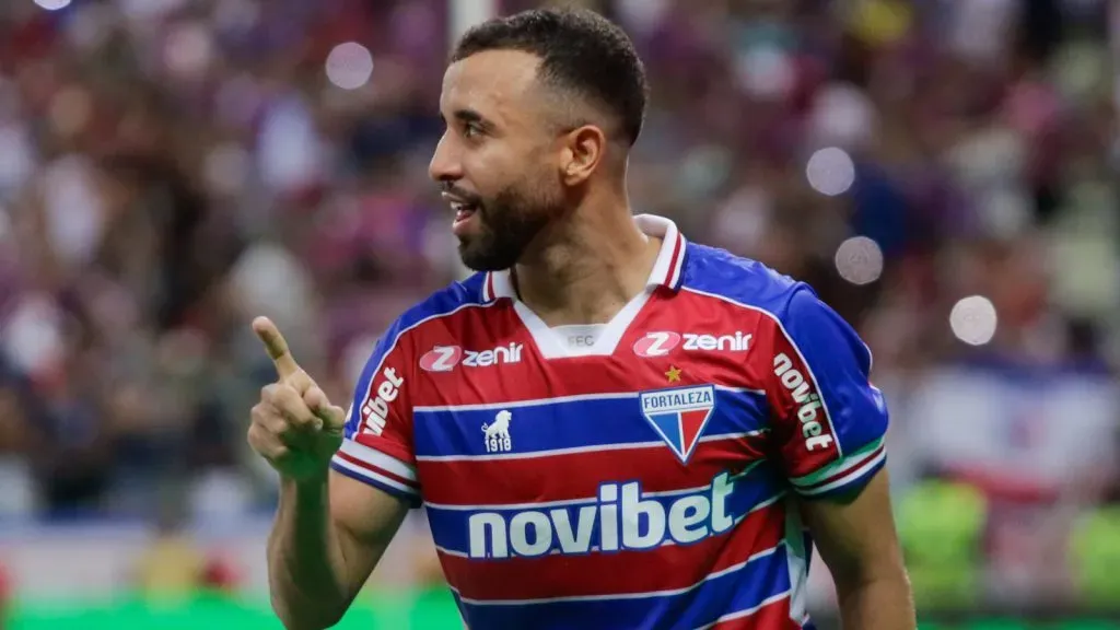 Caio Alexandre perto do Verdão