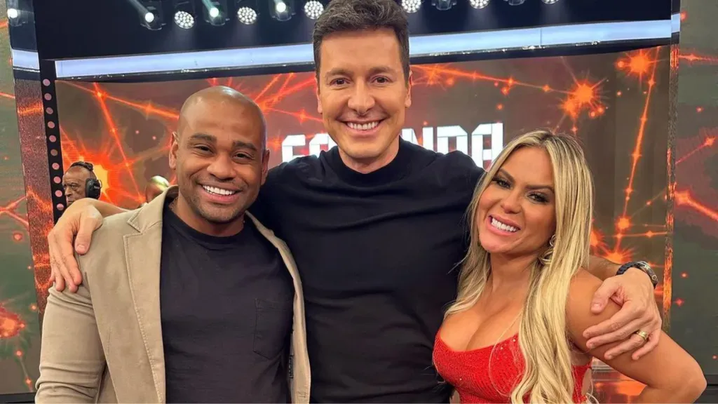 Cezar Black e Kally iniciaram romance em A Fazenda. Reprodução: Instagram/Cezar Black