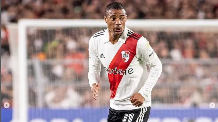 De La Cruz em ação pelo River Plate – Foto: Divulgação/River Plate