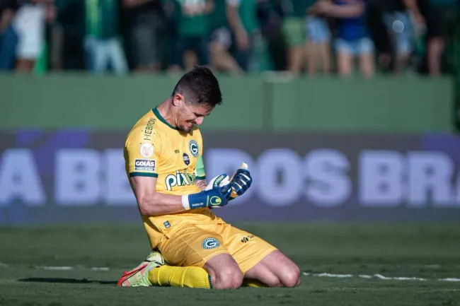 Tadeu está valorizado – Foto: Isabela Azine/AGIF.