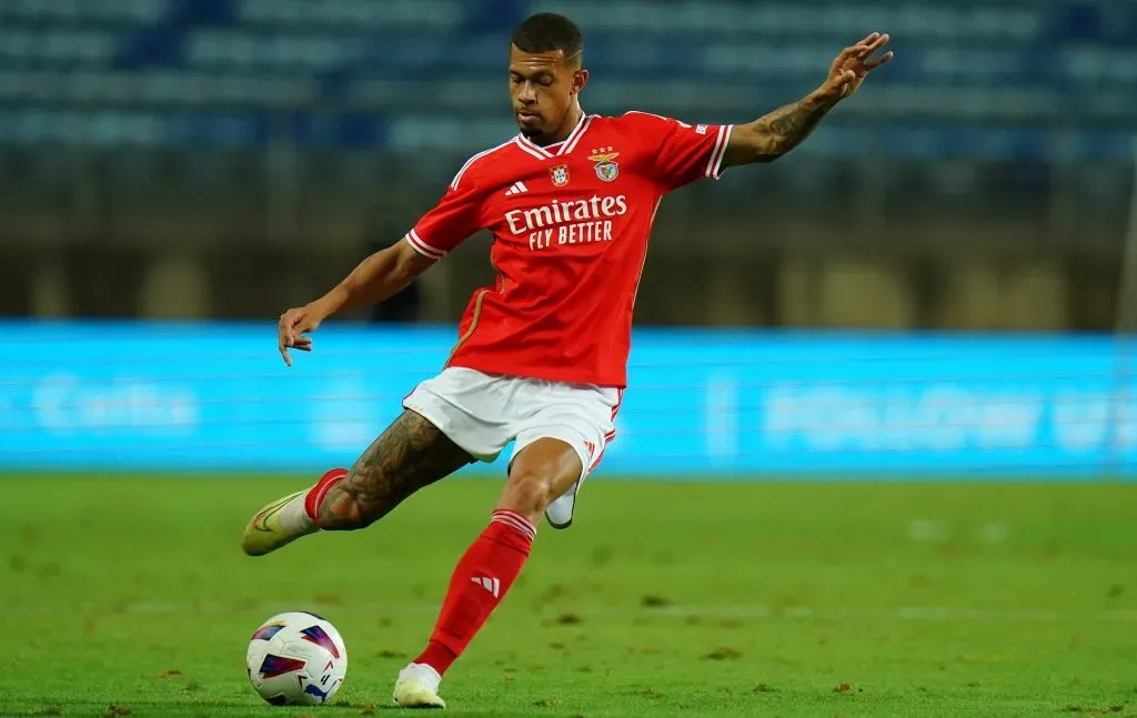 João Victor em ação pelo Benfica – Foto: Gualter Fatia/Getty Images