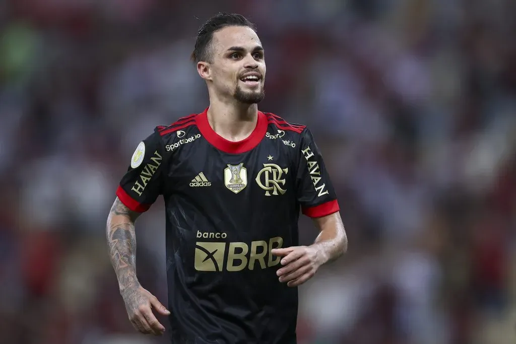 RIO DE JANEIRO, BRAZIL – NOVEMBER 05: Michael of Flamengo celebrates after scoring the first goal of his team during a match between Flamengo and Atletico Goianiense as part of Brasileirao 2021 at Maracana Stadium on November 05, 2021 in Rio de Janeiro, Brazil. (Photo by Buda Mendes/Getty Images)