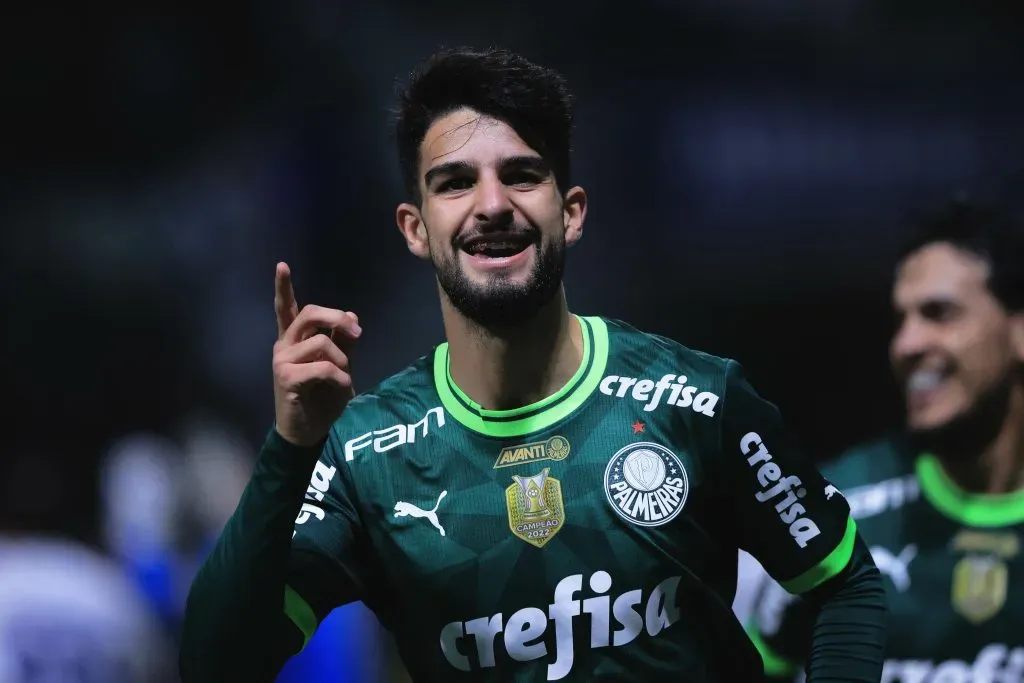 SP – SAO PAULO – 14/08/2023 – BRASILEIRO A 2023, PALMEIRAS X CRUZEIRO – Lopez jogador do Palmeiras comemora seu gol durante partida contra o Cruzeiro no estadio Arena Allianz Parque pelo campeonato Brasileiro A 2023. Foto: Ettore Chiereguini/AGIF