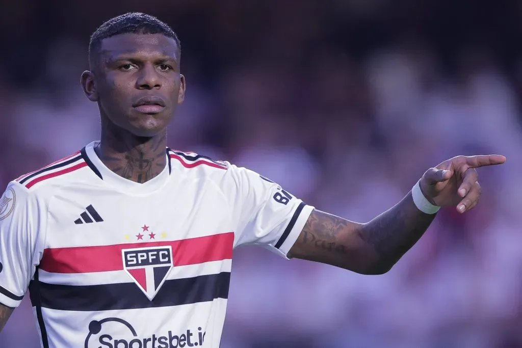 Segundo Nicola, Corinthians quer Arboleda – Foto: Ettore Chiereguini/AGIF.