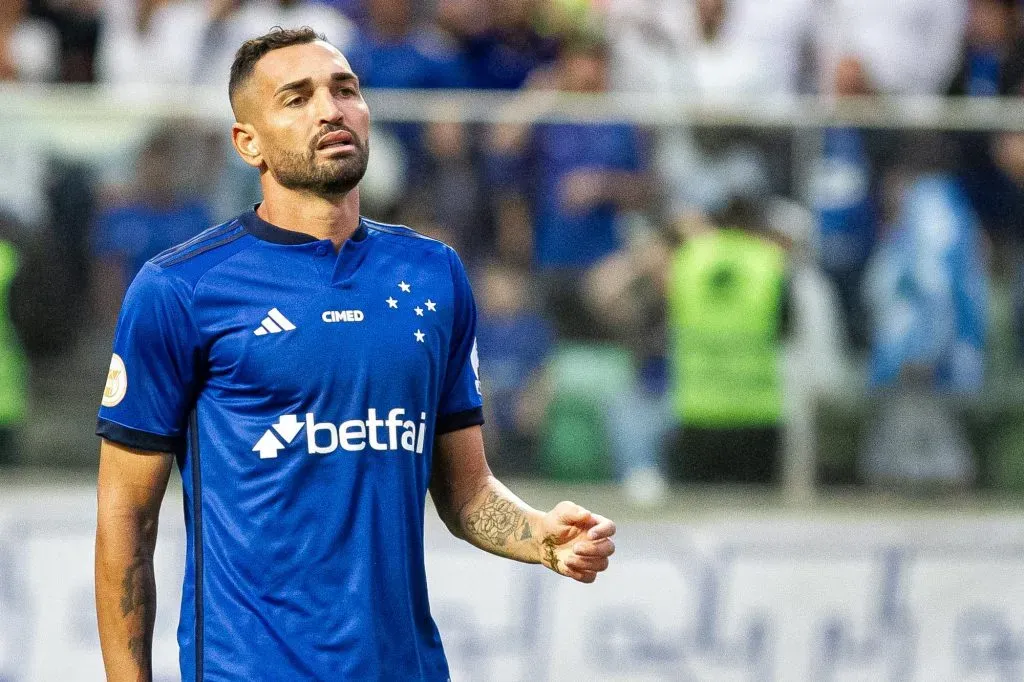 MG – BELO HORIZONTE – 23/07/2023 – BRASILEIRO A 2023, CRUZEIRO X GOIAS – Gilberto jogador do Cruzeiro durante partida contra o Goias no estadio Independencia pelo campeonato Brasileiro A 2023. Foto: Fernando Moreno/AGIF