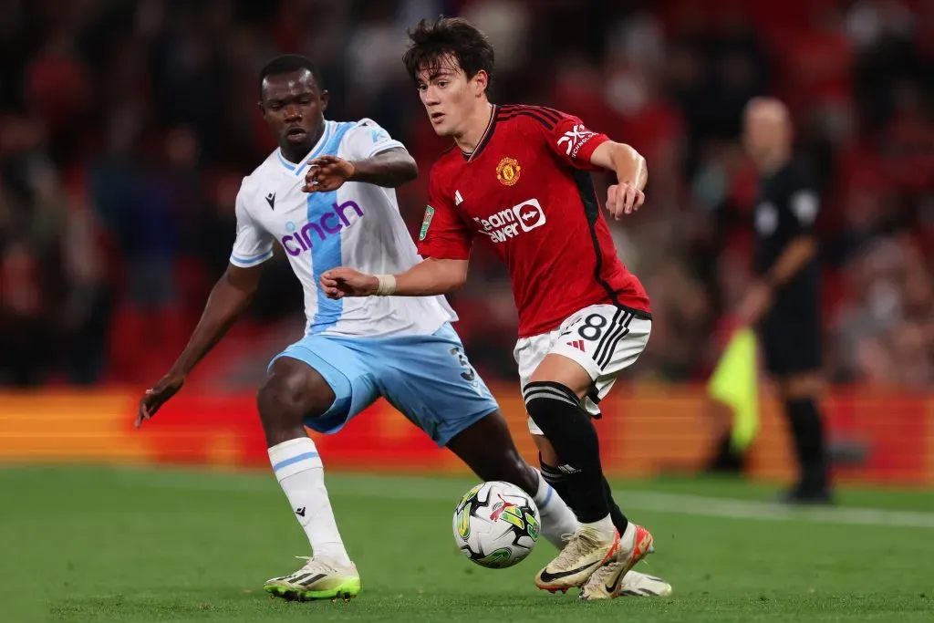 Facundo Pellistri atuando com pelo Manchester United. Foto: Matt McNulty/Getty Images