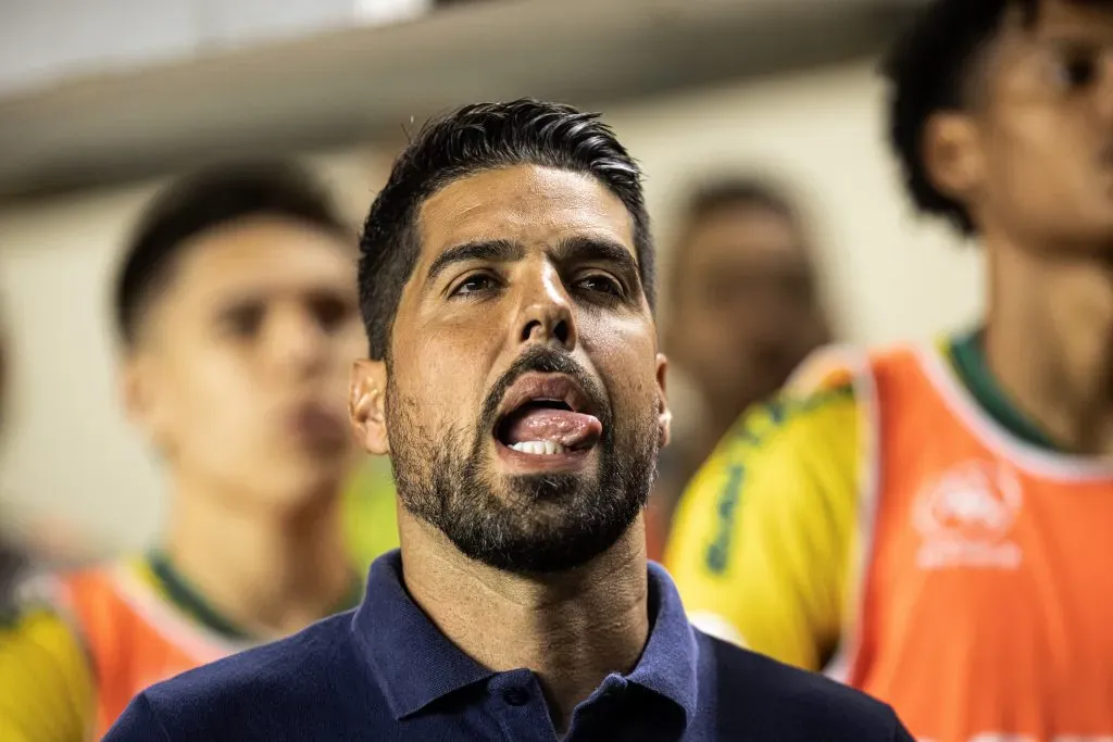 António Oliveira faz bom trabalho à frente do Cuiabá e está na lista do São Paulo – Foto: Abner Dourado/AGIF