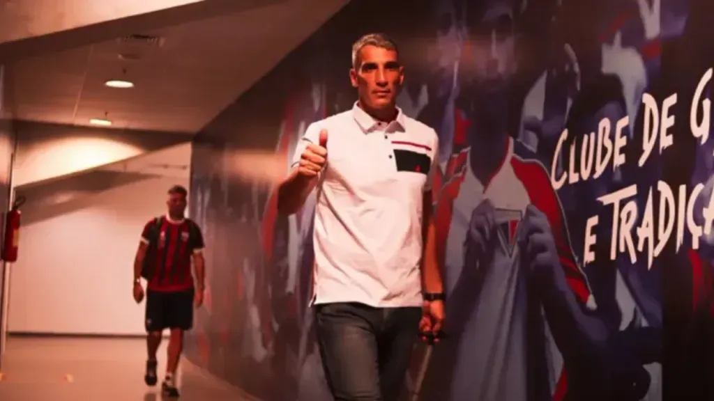 Foto: Leonardo Moreira/Fortaleza - Juan Pablo Vojvoda, técnico do Fortaleza