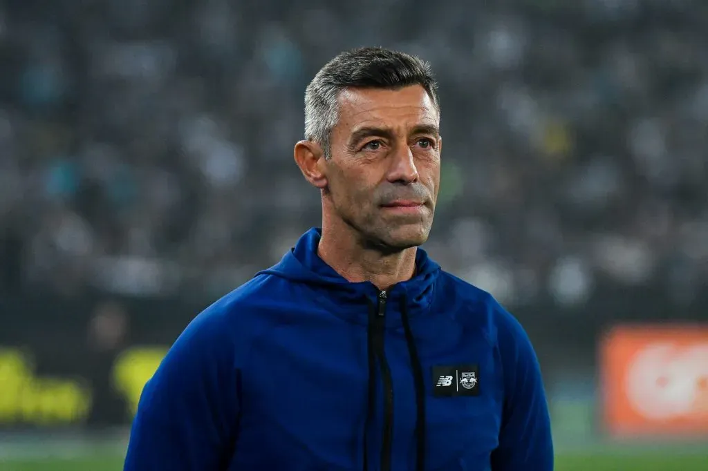 RJ – RIO DE JANEIRO – 15/07/2023 – BRASILEIRO A 2023, BOTAFOGO X BRAGANTINO – Pedro Caixinha tecnico do Bragantino durante partida contra o Botafogo no estadio Engenhao pelo campeonato Brasileiro A 2023. Foto: Thiago Ribeiro/AGIF