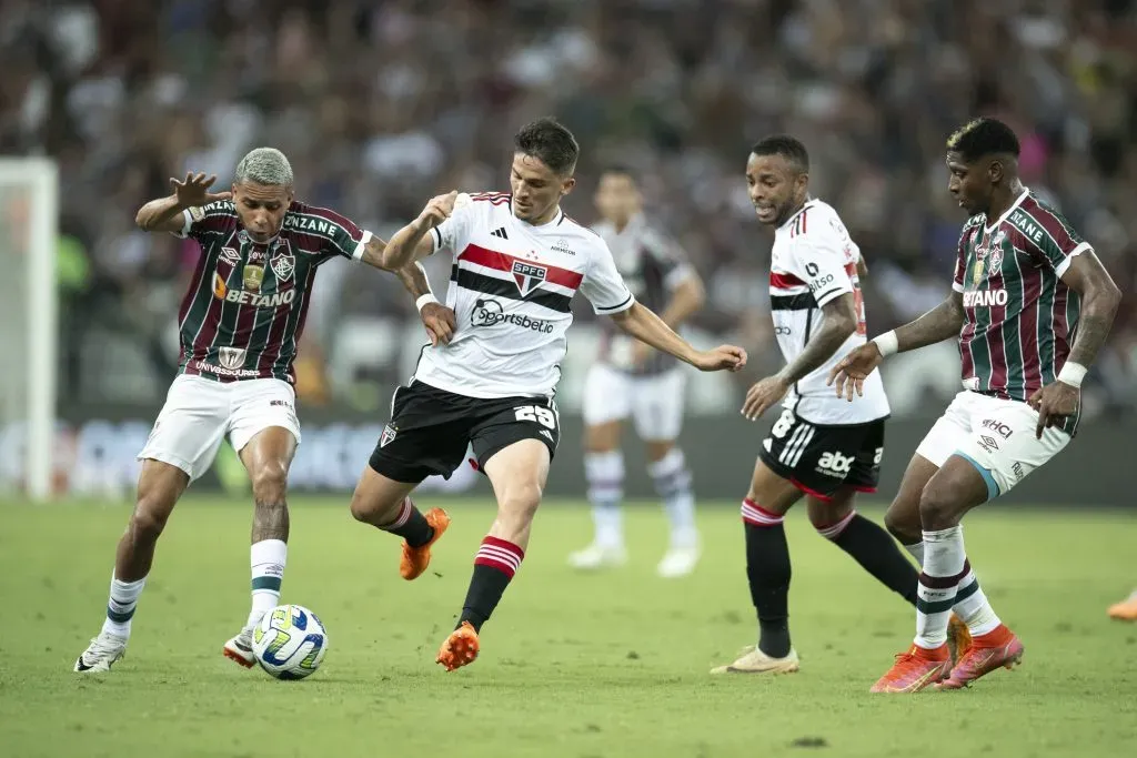 Alexsander atuando pelo Fluminense no Campeonato Brasileiro. Foto: Jorge Rodrigues/AGIF