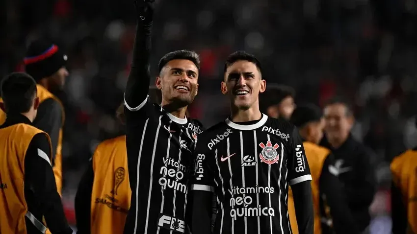 Foto: Rodrigo Coca / Agência Corinthians - Vera e Rojas foram avisados sobre futuro