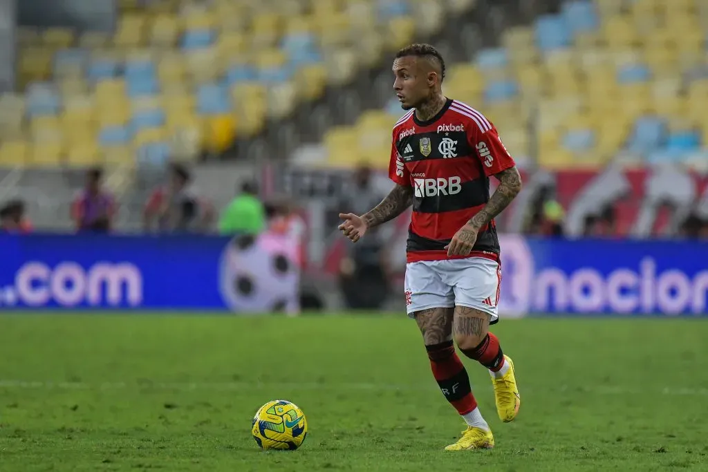 Everton Cebolinha evoluiu após a chegada de Tite no comando do Flamengo. Foto: Thiago Ribeiro/AGIF