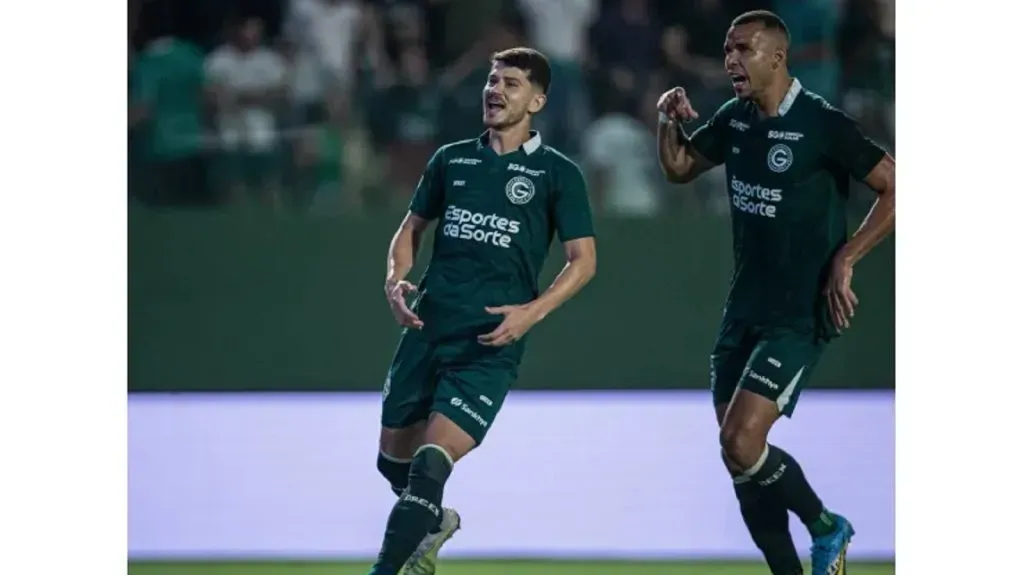 Foto: Isabela Azine/AGIF – Hugo em partida pelo Goiás