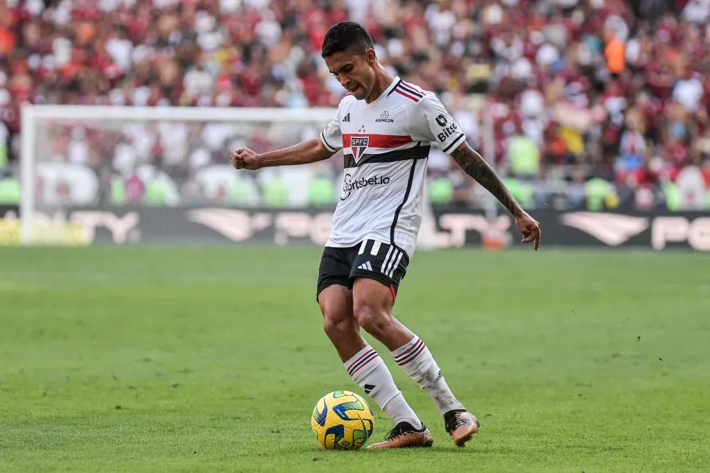 Nestor durante jogo do São Paulo contra o Flamengo, na final da Copa do Brasil. Foto: Thiago Ribeiro/AGIF
