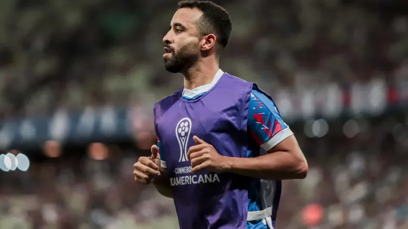 Caio Alexandre em ação pelo Fortaleza – Mateus Lotif/Fortaleza EC