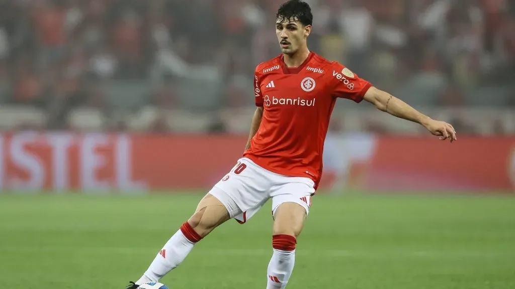 Foto: Pedro H. Tesch/Getty Images - Johnny deve jogar no Bétis