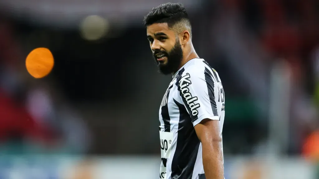 Felipe Jonatan, jogador do Santos - Foto: Pedro H. Tesch/AGIF