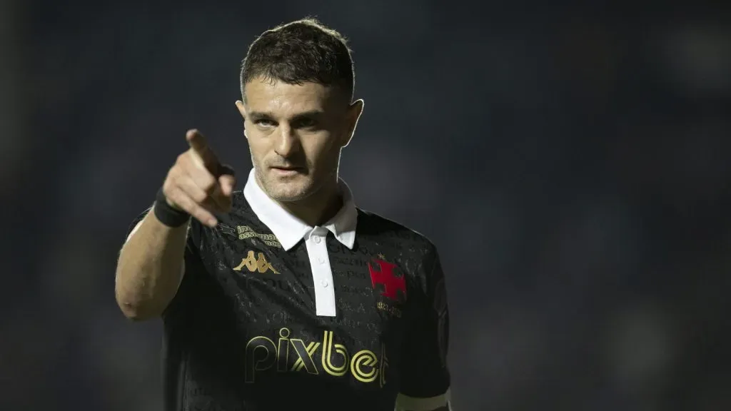 Vegetti em ação pelo Vasco. Foto: Jorge Rodrigues/AGIF