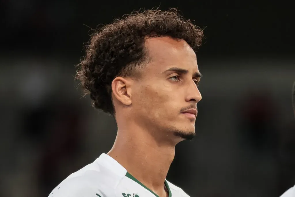 PR – CURITIBA – 15/04/2023 – BRASILEIRO A 2023, ATHLETICO-PR X GOIAS – Morelli jogador do Goias durante partida contra o Athletico-PR no estadio Arena da Baixada pelo campeonato BRASILEIRO A 2023. Foto: Robson Mafra/AGIF