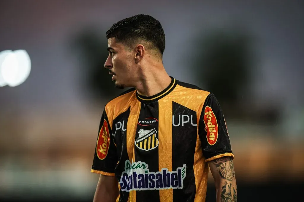 Rômulo foi “anunciado” por Abel no Palmeiras – Foto: Pedro Zacchi/AGIF.