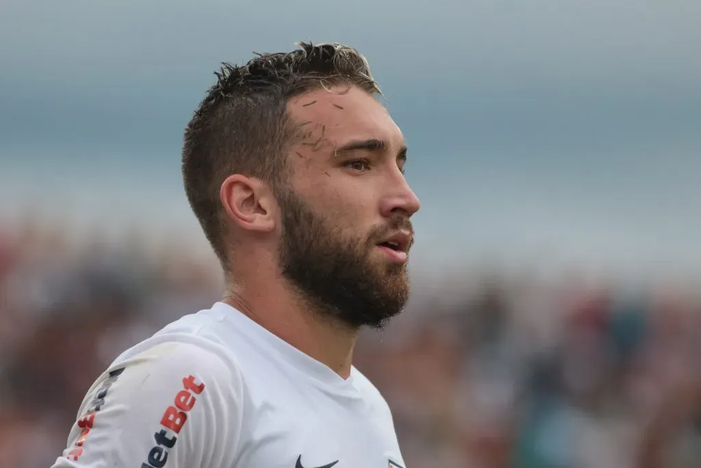 Léo Ortiz não vai jogar no Flamengo – Foto: Marcello Zambrana/AGIF.