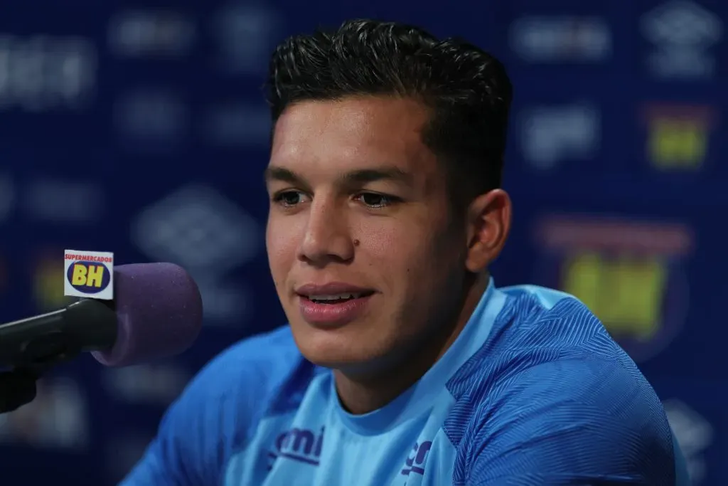 Romero pode desfalcar o Cruzeiro por 12 jogos. Foto: Foto: Pedro Vale/AGIF