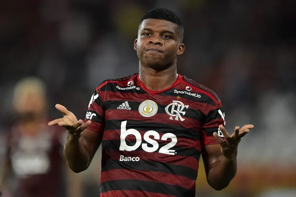 Ex-Flamengo, Lincoln foi oferecido ao Grêmio e presidente Alberto Guerra gostou. Foto: Thiago Ribeiro/AGIF