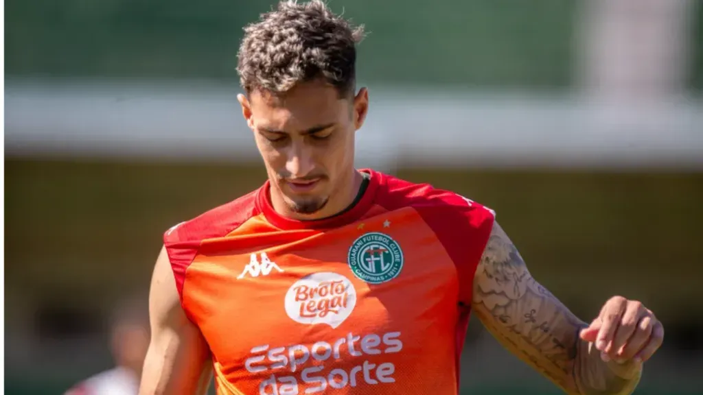 Derek, do Guarani, balançou com proposta do Santos nos bastidores – Foto: Thomaz Marostegan/Guarani