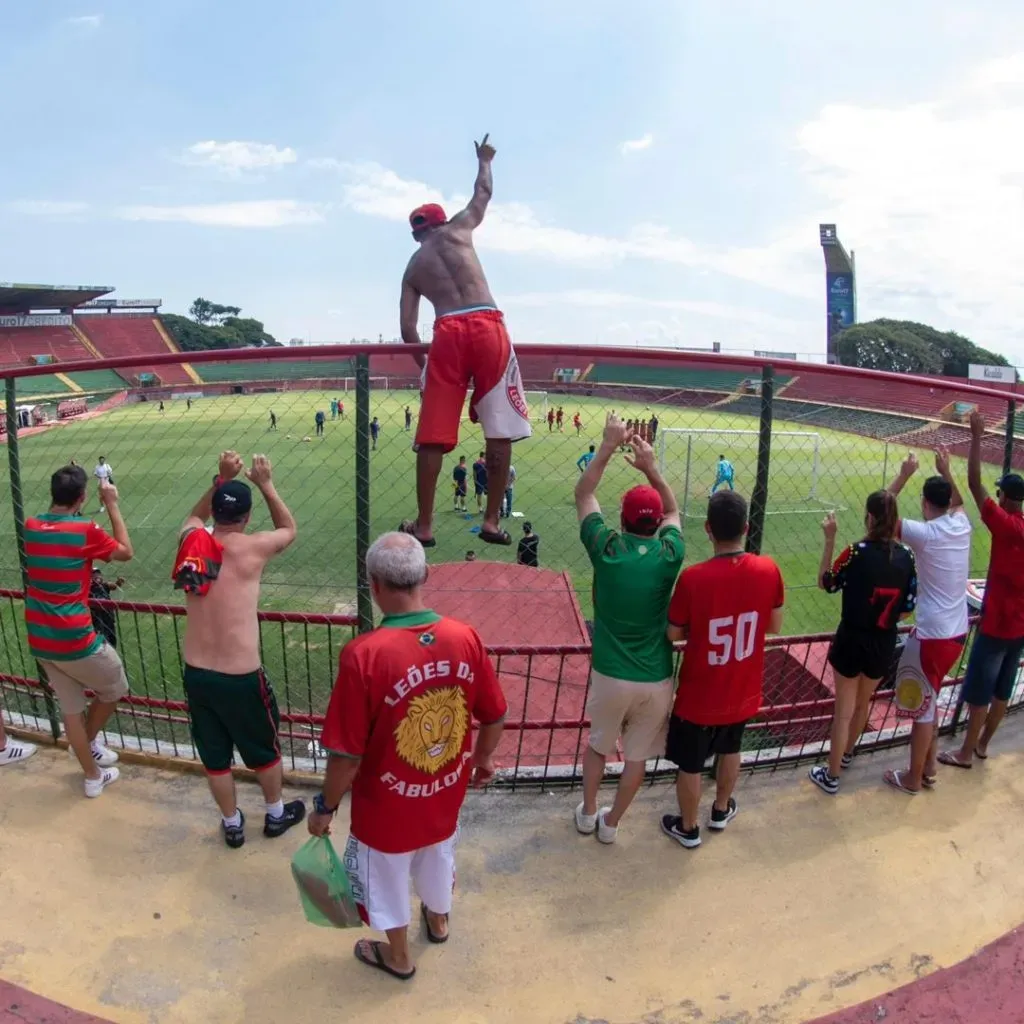 Torcida da Portuguesa no treino aberto no Canindé antes das quartas de final do Campeonato Paulsita. Foto: redes sociais / Portuguesa